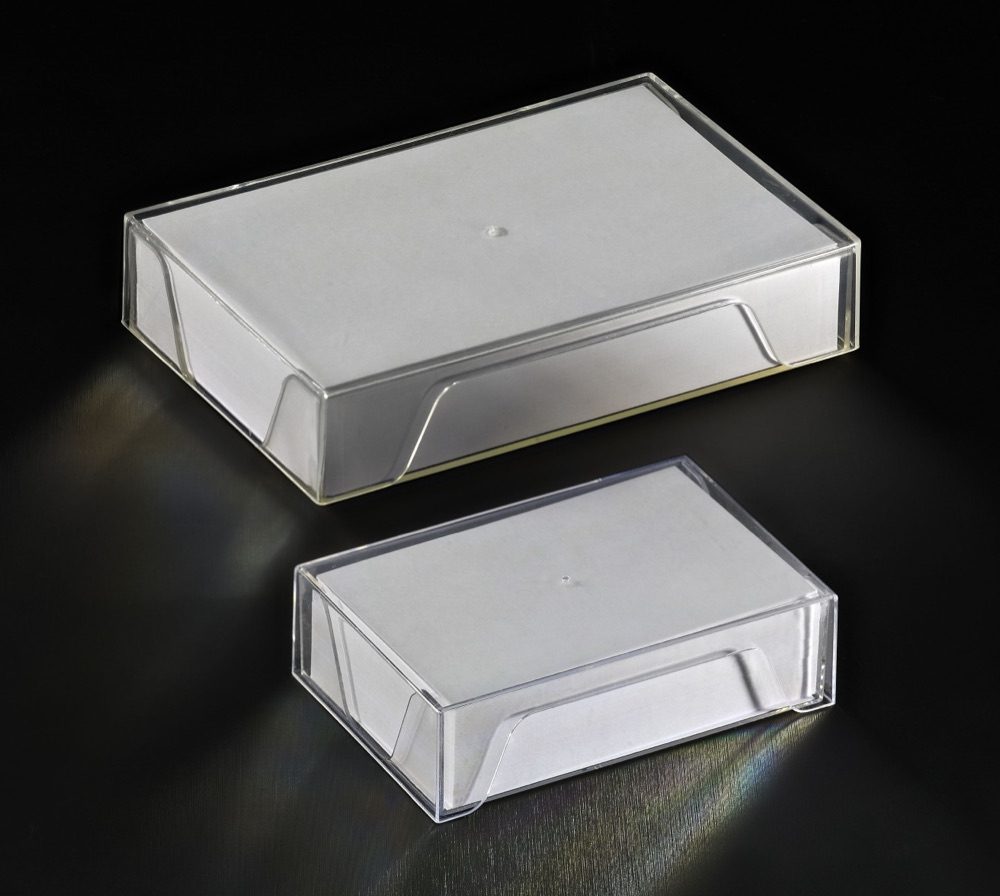 Box CV10, kristallklar